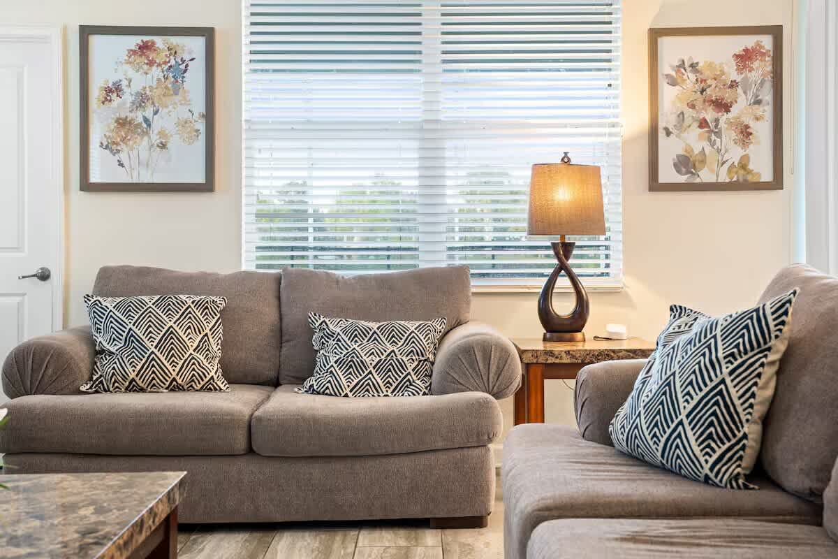 9045 Hazard — Photo 45