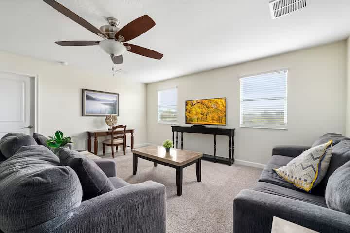 9045 Hazard — Photo 60