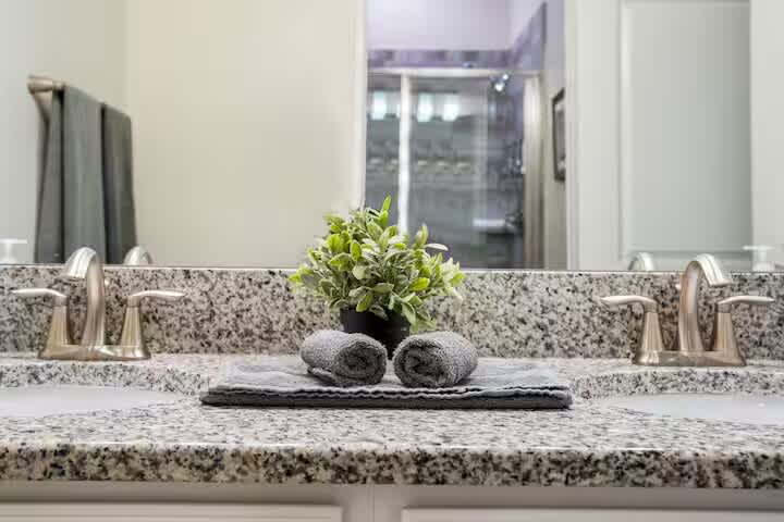 9045 Hazard — Photo 70