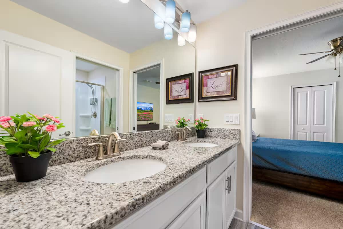 9045 Hazard — Photo 72